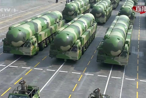 上?；垓v分享閱兵圖片